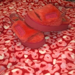 Platform pink slip on UGGS